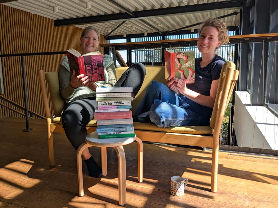 Anne og Amanda fra biblioteket